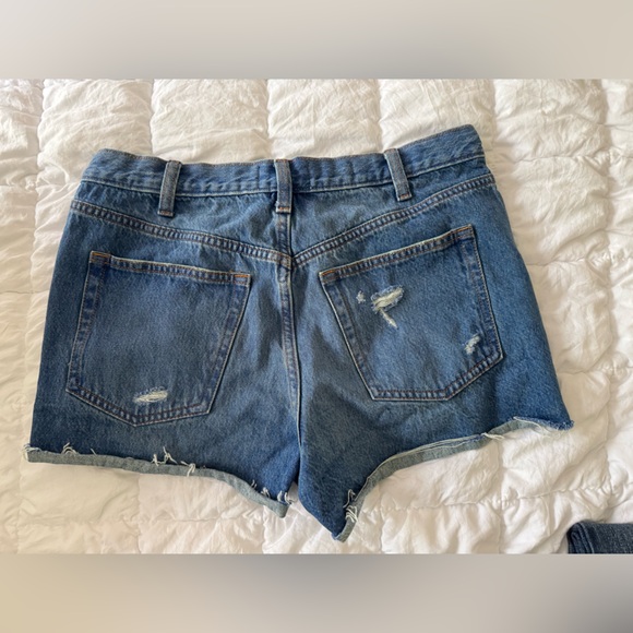 Universal Thread Shorts - Picture 4 of 4